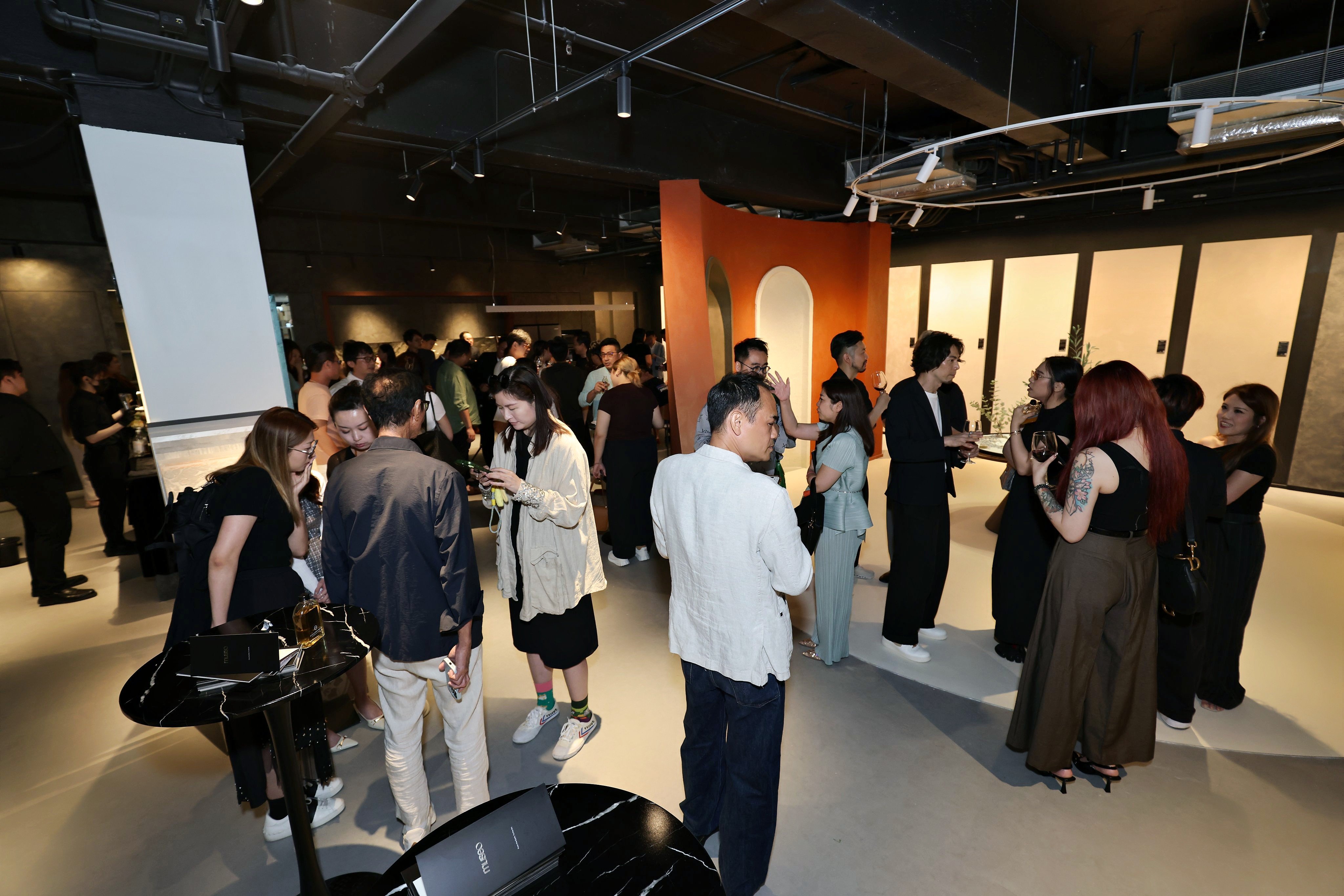 香港藝術漆, 環保塗料, 微水泥, 觀塘陳列室, 室內設計, Hong Kong art paint, eco friendly finishes, micro cement, Kwun Tong showroom, interior design Hong Kong