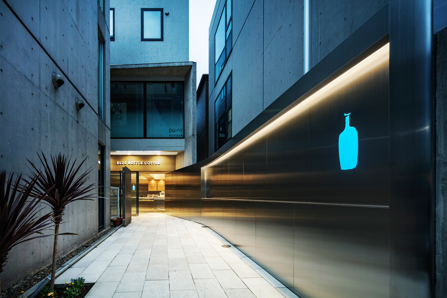 隱身巷弄的建築美學，東京原宿最新藍瓶咖啡店由TEKI Design操刀