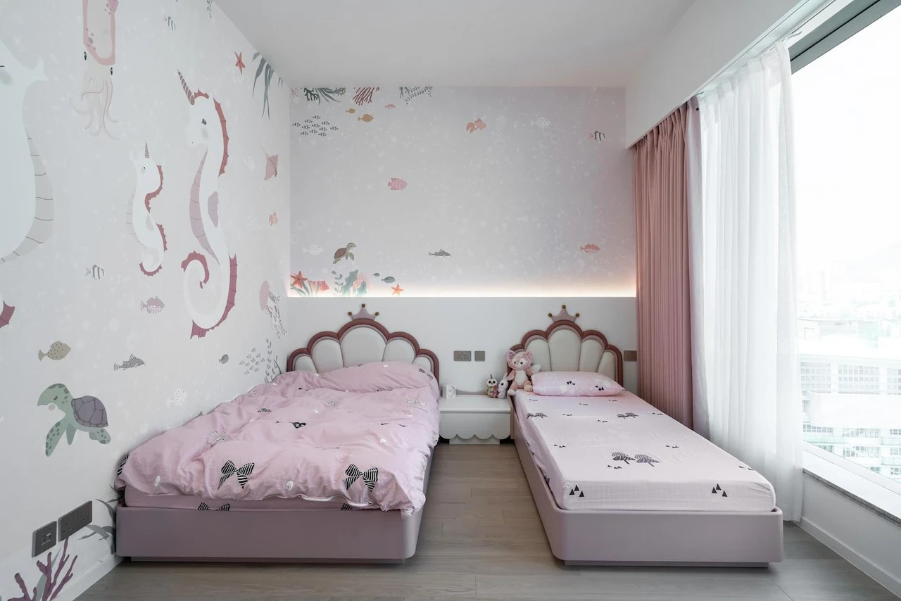 九龍塘優雅住宅,以圓弧流線造型,連貫空間功能與當代古典 - Image 9
