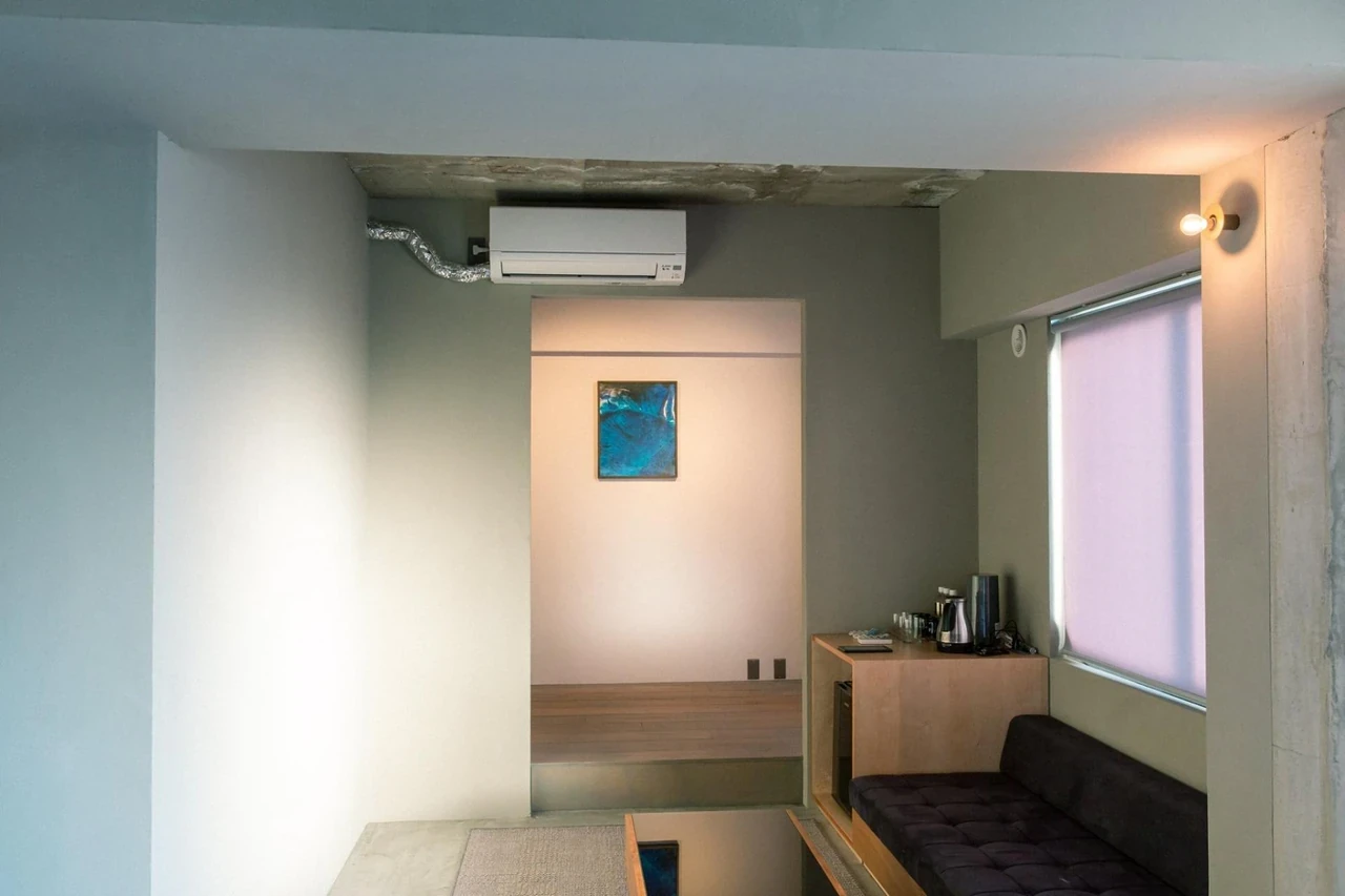  彷如藝術家版的雙層公寓！京都Kagan Hotel以極簡工業風打造共享酒店新模式 - Image 13