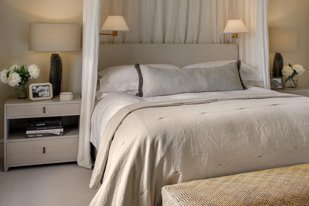 Laura Hammett’s New Hampshire Home Balances Soothing Rustic With ...