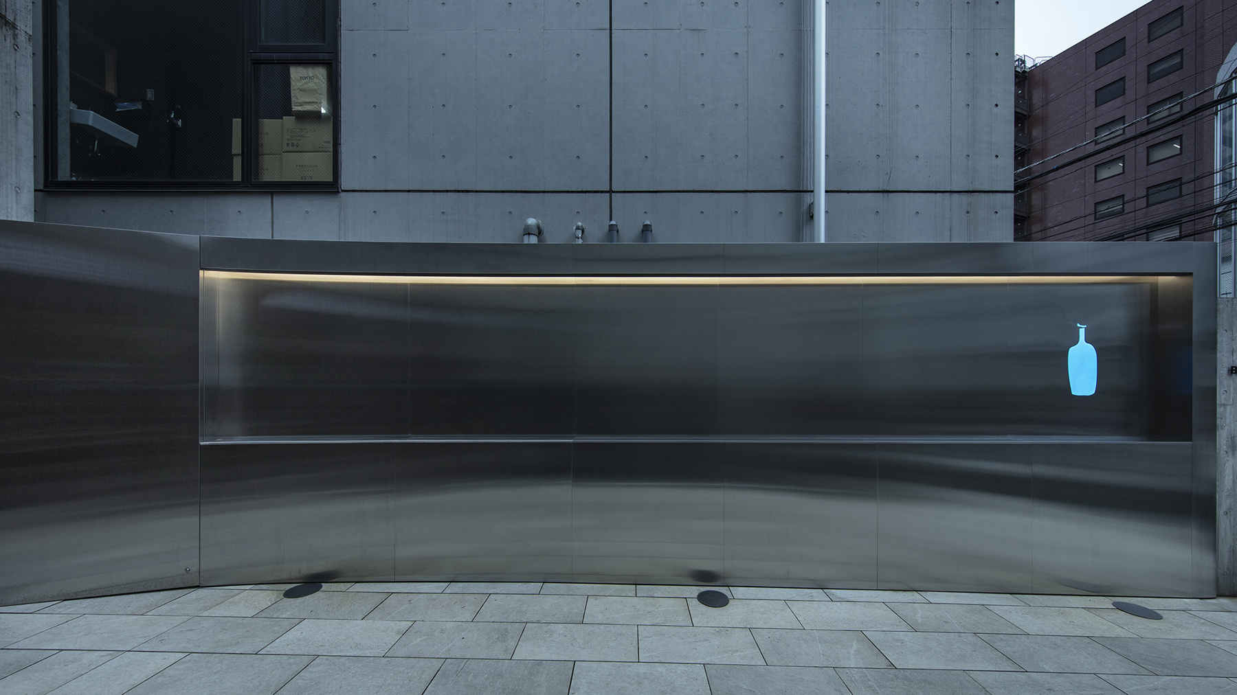 隱身巷弄的建築美學，東京原宿最新藍瓶咖啡店由TEKI Design操刀