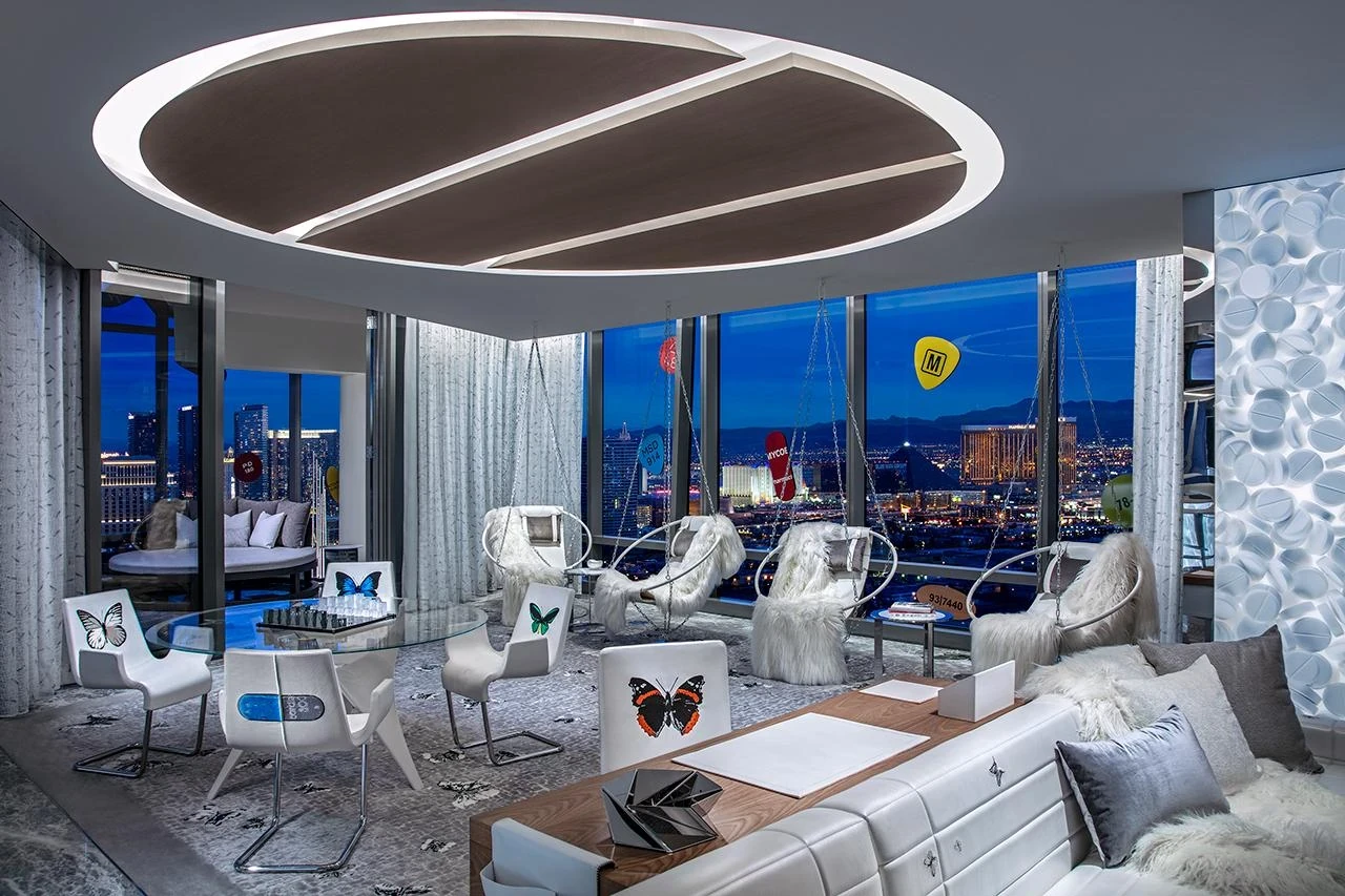 Sleep With Art and Furniture by Damien Hirst in the World’s Most Expensive Hotel Suite - Image 1