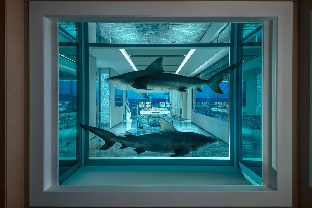 Sleep With Art and Furniture by Damien Hirst in the World’s Most Expensive Hotel Suite - Image 2