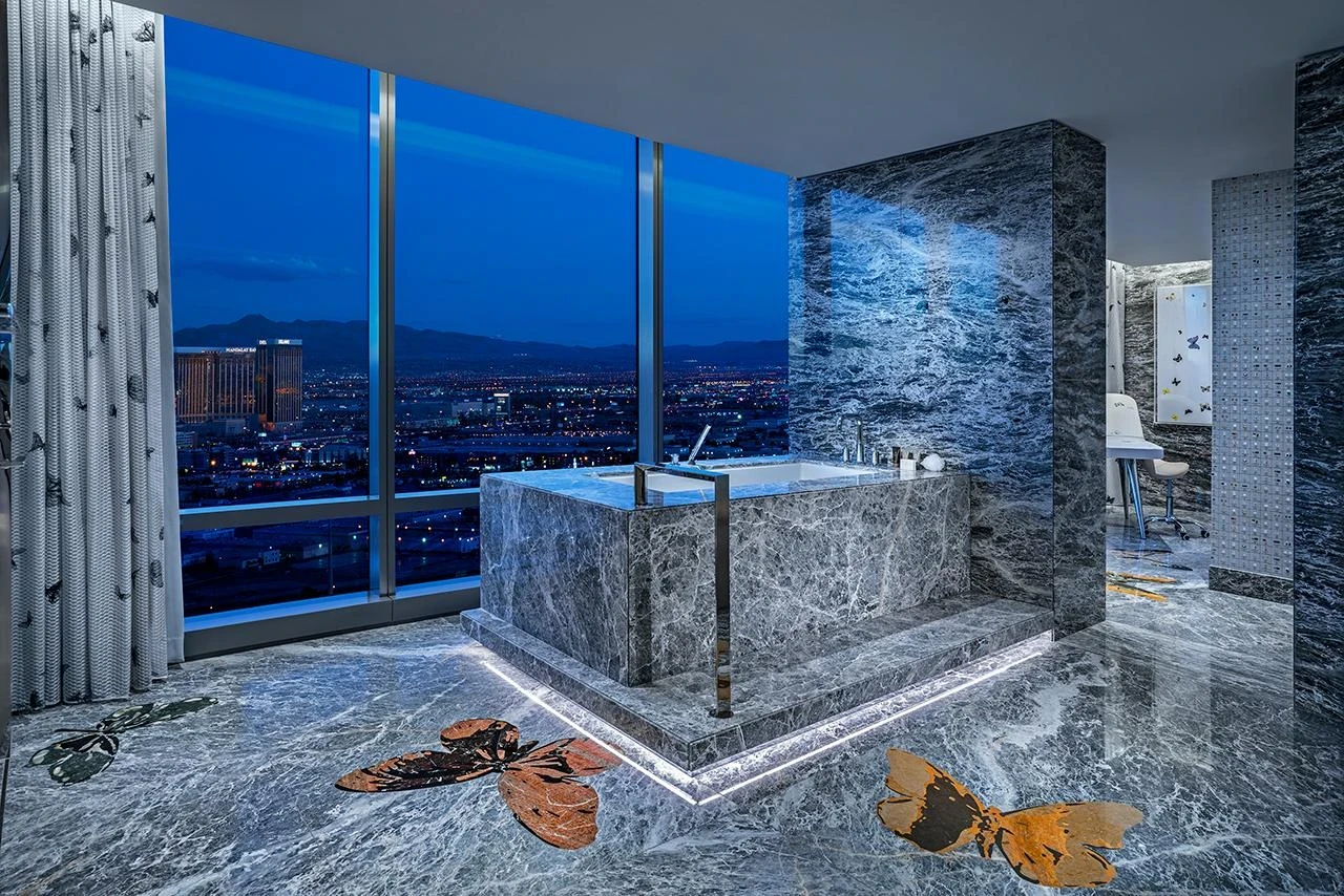 Sleep With Art and Furniture by Damien Hirst in the World’s Most Expensive Hotel Suite - Image 8